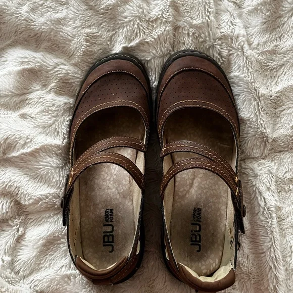 JBU Women's Chocolate Brown Mary Jane Flats Sz 6 Vegan Leather - Picture 2 of 5